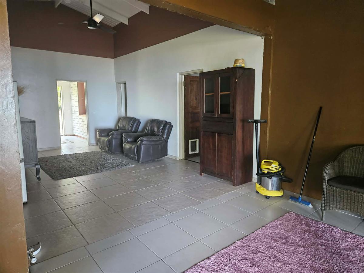 Waterfront Property with Island Views!, photo 2 of 9