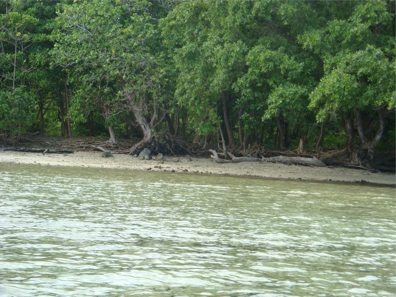Green to white and then azure water, photo 2 of 3