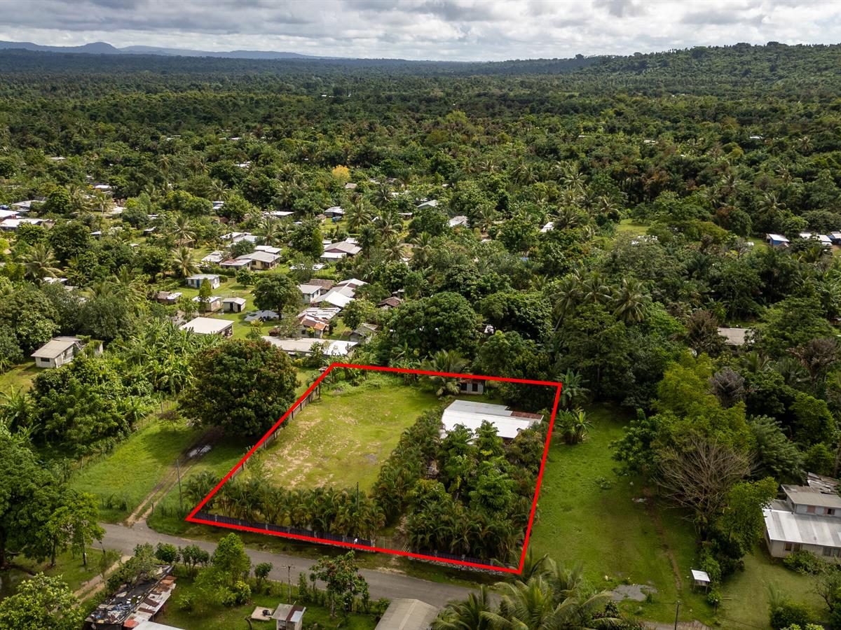 Two Titles – House & Land for Sale!, photo 2 of 4