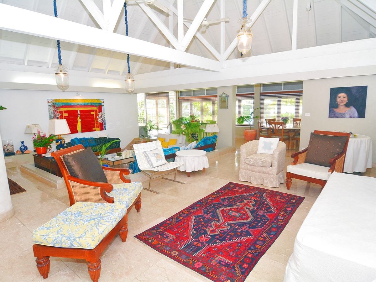 Exceptional Residence, photo 2 of 12