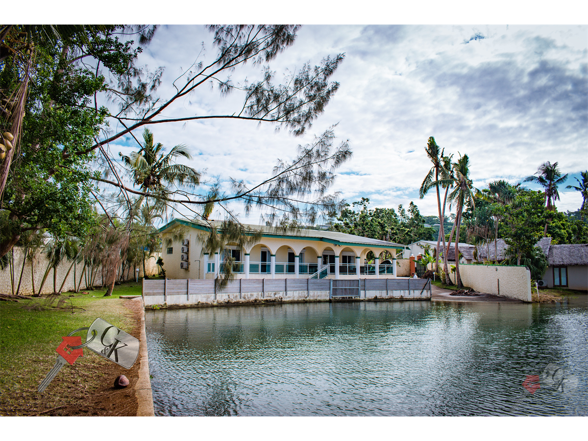 Jewel by the Water, photo 2 of 17