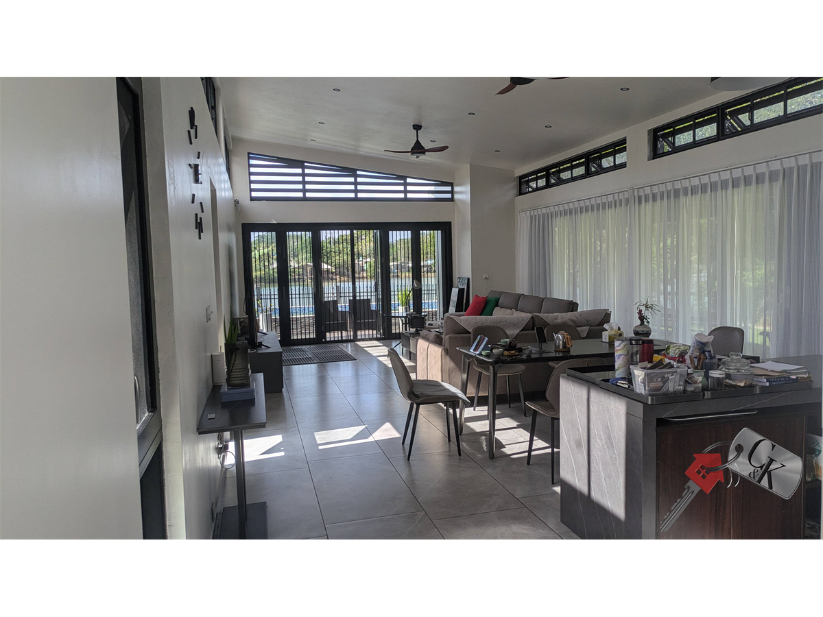 Modern Home next to PVIS, photo 2 of 25